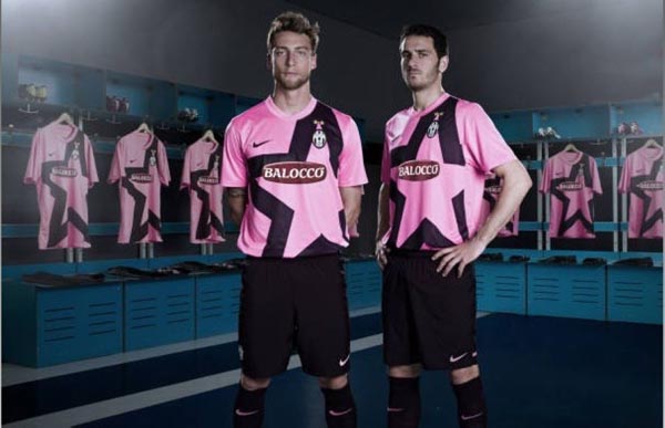 罗马诺：曼城在关注费耶诺德右后卫里德，拜仁也对他有意